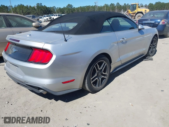 2019 Ford Mustang EcoBoost with VIN 1FATP8UH5K5181843, listed as a IAAI auction lot 41682894 with 61,673 mi miles and . Bid and sale history available at carsss.com. Image 4.
