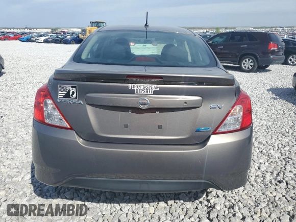 2012 Nissan Versa SV z VIN 3N1CN7AP1CL879134, wystawiony jako Copart lot #43001045 z przebiegiem 88 154 mil mil oraz Szkoda całkowita • Salvage title. Historia ofert i sprzedaży dostępna na DreamBid. Obrazek 6.