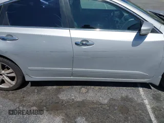 2013 Nissan Altima SV z VIN 1N4BL3AP3DN425384, wystawiony jako IAAI lot #42471028 z przebiegiem 154 095 mil mil oraz . Historia ofert i sprzedaży dostępna na DreamBid. Obrazek 13.