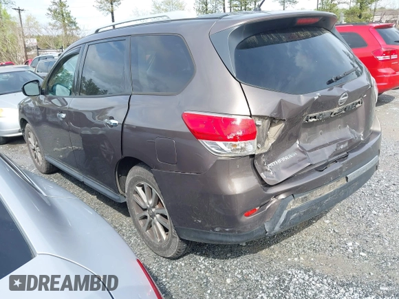 2016 Nissan Pathfinder SV with VIN 5N1AR2MN6GC651858, listed as a IAAI auction lot 41920897 with 247,344 mi miles. Bid and sale history available at carsss.com. Image 3.