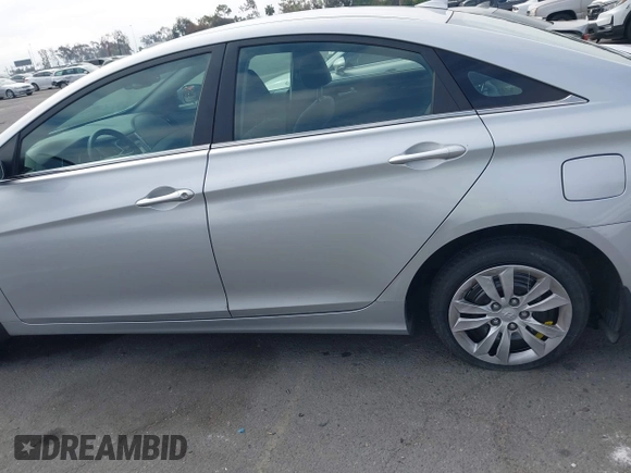 2013 Hyundai Sonata GLS with VIN 5NPEB4AC9DH598744, listed as a IAAI auction lot 42024858 with 92,750 mi miles and . Bid and sale history available at carsss.com. Image 13.