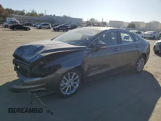 2017 Ford Fusion Titanium с VIN 3FA6P0SU7HR277736, выставлен на аукционе Copart как лот 46713155 с пробегом 190 034 миль миль и Списание • Salvage title. История ставок и продаж доступна на DreamBid. Изображение 1.