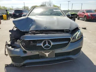 2018 Mercedes-Benz E 400 with VIN WDD1J6FB4JF020561, listed as a Copart auction lot 49998225 with 50,493 mi miles and Salvage Title. Bid and sale history available at DreamBid. Image 5.