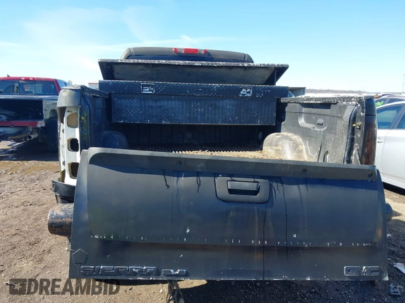 2008 GMC Sierra 1500 SLE1 z VIN 2GTEK13M081172341, wystawiony jako IAAI lot #41595695 z przebiegiem Nie podano mil oraz . Historia ofert i sprzedaży dostępna na DreamBid. Obrazek 16.