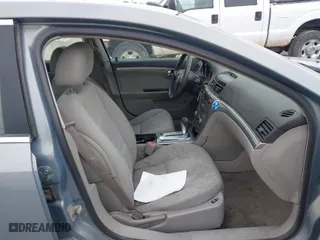 2007 Saturn Aura XE with VIN 1G8ZS57N37F219827, listed as a IAAI auction lot 41984156 with 240,327 mi miles. Bid and sale history available at carsss.com. Image 5.
