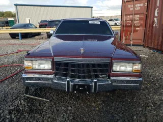 1992 Cadillac Brougham z VIN 1G6DW54E8NR712443, wystawiony jako Copart lot #51482635 z przebiegiem Nie podano mil oraz Nie do naprawy. Historia ofert i sprzedaży dostępna na DreamBid. Obrazek 5.