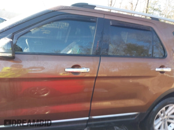 2011 Ford Explorer XLT with VIN 1FMHK8D88BGA14374, listed as a IAAI auction lot 41645932 with 236,331 mi miles and . Bid and sale history available at DreamBid. Image 15.