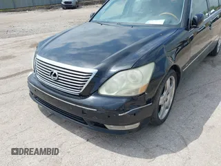 2004 Lexus LS 430 with VIN JTHBN36F740124200, listed as a IAAI auction lot 42146256 with 256,986 mi miles. Bid and sale history available at carsss.com. Image 6.