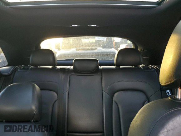 2015 Audi Q3 Premium Plus z VIN WA1BFCFS7FR002537, wystawiony jako Copart lot #77711754 z przebiegiem 78 024 mil mil oraz Szkoda całkowita • Salvage title. Historia ofert i sprzedaży dostępna na DreamBid. Obrazek 10.