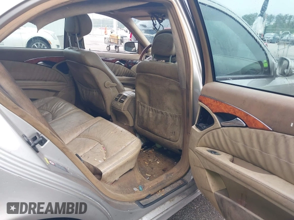 2007 Mercedes-Benz E 320 with VIN WDBUF22X17B033107, listed as a IAAI auction lot 42088387 with 299,938 mi miles and . Bid and sale history available at DreamBid. Image 8.
