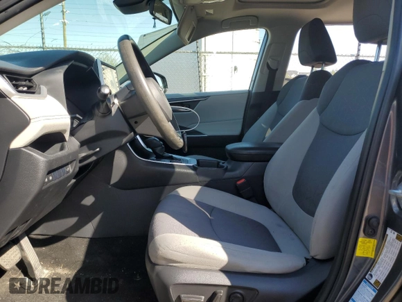 2020 Toyota RAV4 XLE with VIN JTMP1RFV2LD056442, listed as a Copart auction lot 51305755 with 134,357 mi miles and Salvage Title. Bid and sale history available at carsss.com. Image 7.