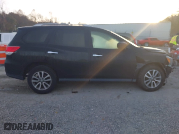 2013 Nissan Pathfinder SL z VIN 5N1AR2MM8DC648866, wystawiony jako IAAI lot #40694977 z przebiegiem 196 988 mil mil oraz . Historia ofert i sprzedaży dostępna na DreamBid. Obrazek 13.