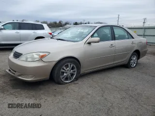 2004 Toyota Camry LE with VIN 4T1BF32KX4U587552, listed as a Copart auction lot 52519625 with 187,601 mi miles and Salvage Title. Bid and sale history available at carsss.com. Image 1.