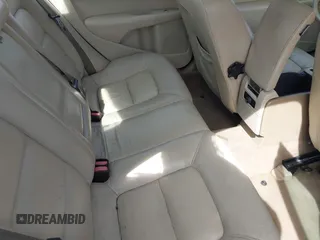 2008 Volvo S80 3.2L with VIN YV1AS982481081450, listed as a IAAI auction lot 41913465 with 253,666 mi miles. Bid and sale history available at carsss.com. Image 8.