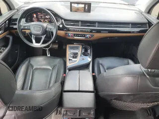2017 Audi Q7 Premium Plus z VIN WA1LAAF71HD009745, wystawiony jako Copart lot #53754885 z przebiegiem 129 993 mil mil oraz Szkoda całkowita • Salvage title. Historia ofert i sprzedaży dostępna na DreamBid. Obrazek 8.