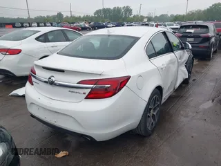 2017 Buick Regal Sport Touring z VIN 2G4GL5EX8H9103530, wystawiony jako IAAI lot #42322960 z przebiegiem 164 508 mil mil oraz . Historia ofert i sprzedaży dostępna na DreamBid. Obrazek 4.