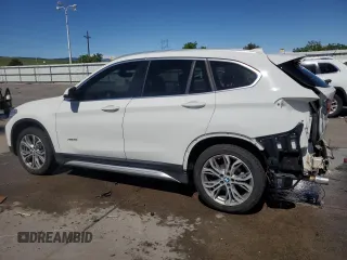 2017 BMW X1 xDrive28i z VIN WBXHT3Z36H4A55751, wystawiony jako Copart lot #56922145 z przebiegiem 62 760 mil mil oraz Szkoda całkowita • Salvage title. Historia ofert i sprzedaży dostępna na DreamBid. Obrazek 2.