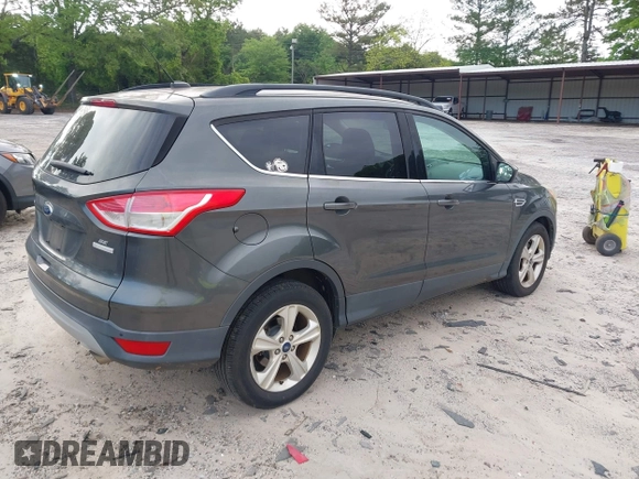 2016 Ford Escape SE with VIN 1FMCU0GX3GUC05279, listed as a IAAI auction lot 42142557 with 87,177 mi miles. Bid and sale history available at carsss.com. Image 4.