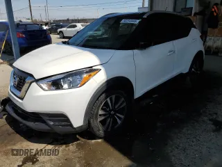 2019 Nissan Kicks S z VIN 3N1CP5CU5KL503438, wystawiony jako Copart lot #50957705 z przebiegiem 82 868 mil mil oraz Szkoda całkowita • Salvage title. Historia ofert i sprzedaży dostępna na DreamBid. Obrazek 1.