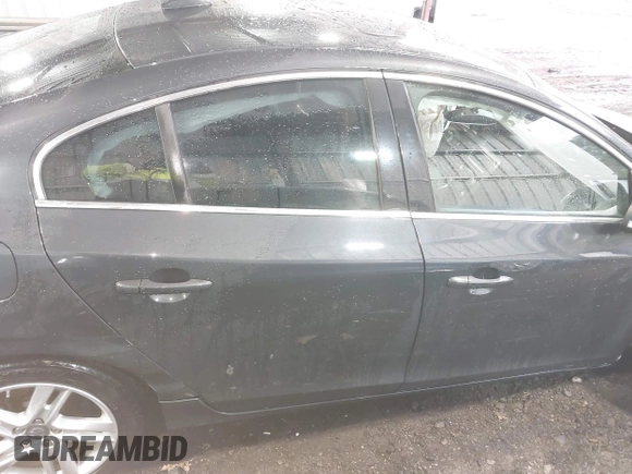 2015 Volvo S60 T5 Platinum with VIN YV1612TM1F1348534, listed as a IAAI auction lot 40961620 with 135,090 mi miles. Bid and sale history available at carsss.com. Image 12.
