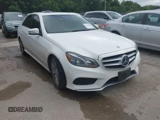 2016 Mercedes-Benz E 350 Sport with VIN WDDHF5KB2GB203151, listed as a IAAI auction lot 42538997 with 184,309 mi miles and . Bid and sale history available at DreamBid. Image 1.