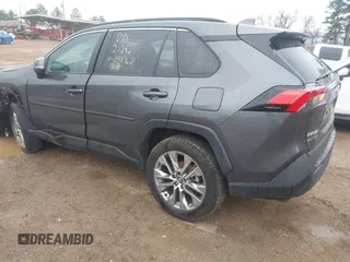 2020 Toyota RAV4 XLE Premium with VIN 2T3C1RFV1LW091362, listed as a IAAI auction lot 41600933 with 59,511 mi miles. Bid and sale history available at carsss.com. Image 3.