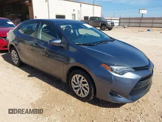 2018 Toyota Corolla L z VIN 5YFBURHE0JP753388, wystawiony jako IAAI lot #41657243 z przebiegiem 71 984 mil mil oraz . Historia ofert i sprzedaży dostępna na DreamBid. Obrazek 1.