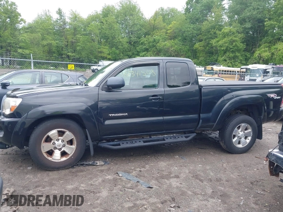 2009 Toyota Tacoma z VIN 5TEUU42N29Z595971, wystawiony jako IAAI lot #42341508 z przebiegiem 146 814 mil mil oraz . Historia ofert i sprzedaży dostępna na DreamBid. Obrazek 14.