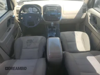2007 Ford Escape XLS с VIN 1FMYU02Z17KA20500, выставлен на аукционе Copart как лот 59016055 с пробегом 215 936 миль миль и Списание • Salvage title. История ставок и продаж доступна на DreamBid. Изображение 8.