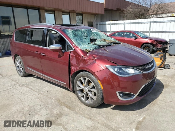 2018 Chrysler Pacifica Limited z VIN 2C4RC1GG8JR132387, wystawiony jako Copart lot #49879475 z przebiegiem 68 484 mil mil oraz Czysty tytuł • Clean title. Historia ofert i sprzedaży dostępna na DreamBid. Obrazek 4.