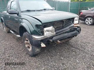 2000 Toyota Tacoma PreRunner with VIN 5TESM92N4YZ695931, listed as a IAAI auction lot 42352013 with 194,454 mi miles and . Bid and sale history available at DreamBid. Image 18.