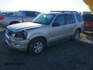 2008 Ford Explorer XLT z VIN 1FMEU73E38UA57643, wystawiony jako IAAI lot #42047634 z przebiegiem 135 336 mil mil oraz . Historia ofert i sprzedaży dostępna na DreamBid. Obrazek 18.
