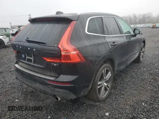 2018 Volvo XC60 Momentum with VIN LYV102RK1JB087884, listed as a Copart auction lot 49696925 with 34,601 mi miles and Salvage Title. Bid and sale history available at carsss.com. Image 3.