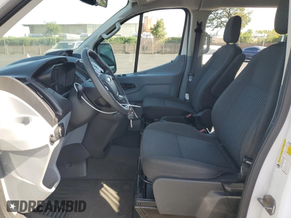 2018 Ford Transit Passenger XL z VIN 1FBZX2YM8JKA97299, wystawiony jako Copart lot #53553115 z przebiegiem 101 532 mil mil oraz Szkoda całkowita • Salvage title. Historia ofert i sprzedaży dostępna na DreamBid. Obrazek 7.