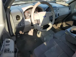 2004 Ford F-150 XL z VIN 1FTRF12W44NA77850, wystawiony jako Copart lot #52124375 z przebiegiem 175 402 mil mil oraz Szkody całkowita. Historia ofert i sprzedaży dostępna na DreamBid. Obrazek 8.