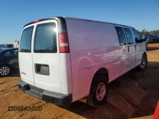 2017 Chevrolet Express Cargo Van with VIN 1GCWGBFG9H1137417, listed as a Copart auction lot 45241225 with 148,134 mi miles and Clean Title. Bid and sale history available at carsss.com. Image 3.