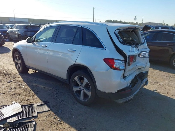 2017 Mercedes-Benz GLC with VIN WDC0G4JB8HF185341, listed as a IAAI auction lot 41804808 with 52,952 mi miles. Bid and sale history available at carsss.com. Image 3.