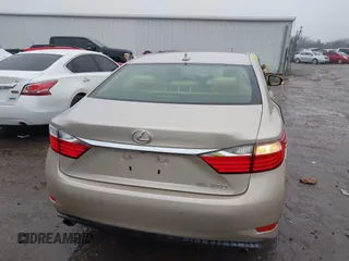 2013 Lexus ES 250 с VIN JTHBK1GG8D2022588, выставлен на аукционе IAAI как лот 41449426 с пробегом 62 232 миль миль и . История ставок и продаж доступна на DreamBid. Изображение 16.
