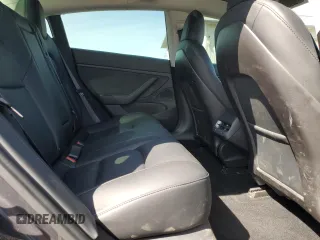 2020 Tesla Model 3 Performance z VIN 5YJ3E1EC1LF713406, wystawiony jako Copart lot #55252595 z przebiegiem 39 905 mil mil oraz Szkoda całkowita • Salvage title. Historia ofert i sprzedaży dostępna na DreamBid. Obrazek 10.