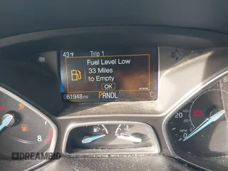 2017 Ford Focus SE с VIN 1FADP3F23HL254485, выставлен на аукционе IAAI как лот 41103192 с пробегом 61 948 миль миль и . История ставок и продаж доступна на DreamBid. Изображение 7.