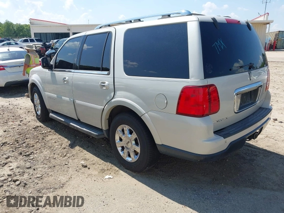 2006 Lincoln Navigator Luxury with VIN 5LMFU28586LJ17478, listed as a IAAI auction lot 42577548 with 207,474 mi miles and . Bid and sale history available at DreamBid. Image 3.