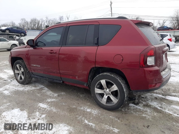 2016 Jeep Compass Latitude z VIN 1C4NJCEAXGD804721, wystawiony jako Copart lot #45760085 z przebiegiem 105 985 mil mil oraz Szkoda całkowita • Salvage title. Historia ofert i sprzedaży dostępna na DreamBid. Obrazek 2.