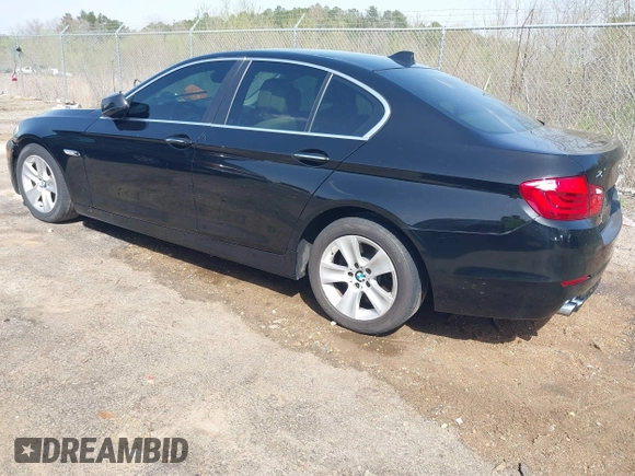 2011 BMW 5 Series 528i with VIN WBAFR1C59BC672733, listed as a IAAI auction lot 41777089 with 201,470 mi miles and . Bid and sale history available at carsss.com. Image 3.