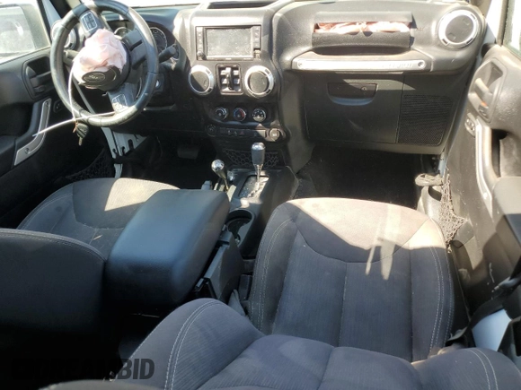 2015 Jeep Wrangler Unlimited Rubicon with VIN 1C4BJWFG6FL585283, listed as a Copart auction lot 70847344 with 0 mi miles and Salvage Title. Bid and sale history available at carsss.com. Image 8.