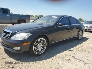 2008 Mercedes-Benz S 550 z VIN WDDNG86XX8A228278, wystawiony jako Copart lot #56500155 z przebiegiem 130 341 mil mil oraz Szkoda całkowita • Salvage title. Historia ofert i sprzedaży dostępna na DreamBid. Obrazek 1.