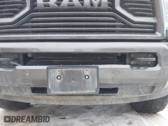 2018 Ram 2500 Laramie with VIN 3C6UR5NLXJG285897, listed as a IAAI auction lot 41644704 with 93,320 mi miles. Bid and sale history available at carsss.com. Image 6.