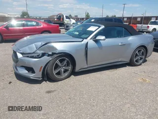 2024 Ford Mustang EcoBoost z VIN 1FAGP8UH4R5118907, wystawiony jako IAAI lot #42609174 z przebiegiem Nie podano mil oraz . Historia ofert i sprzedaży dostępna na DreamBid. Obrazek 6.