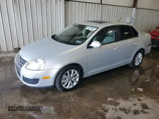 2010 Volkswagen Jetta Limited Edition с VIN 3VWRZ7AJ2AM162561, выставлен на аукционе Copart как лот 64070645 с пробегом 22 361 миль миль и Списание • Salvage title. История ставок и продаж доступна на DreamBid. Изображение 1.