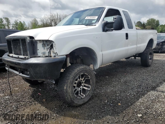 2004 Ford F-250 XL with VIN 1FTNX21P34ED08796, listed as a Copart auction lot 54789995 with 141,634 mi miles and Salvage title. Bid and sale history available at DreamBid. Image 1.