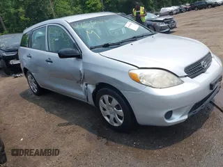 2007 Toyota Matrix STD z VIN 2T1KR32E77C665700, wystawiony jako IAAI lot #42392823 z przebiegiem 97 112 mil mil oraz . Historia ofert i sprzedaży dostępna na DreamBid. Obrazek 1.